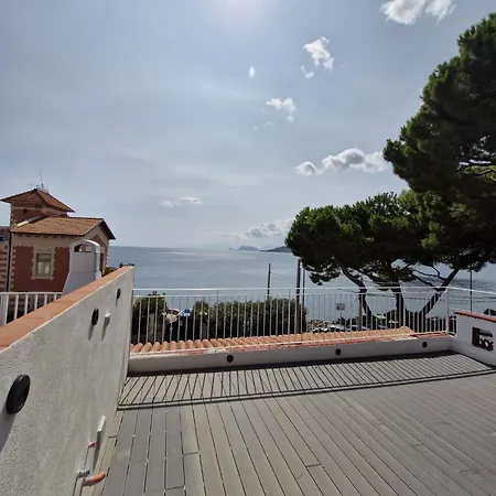Finestra Sul Golfo Feriehus